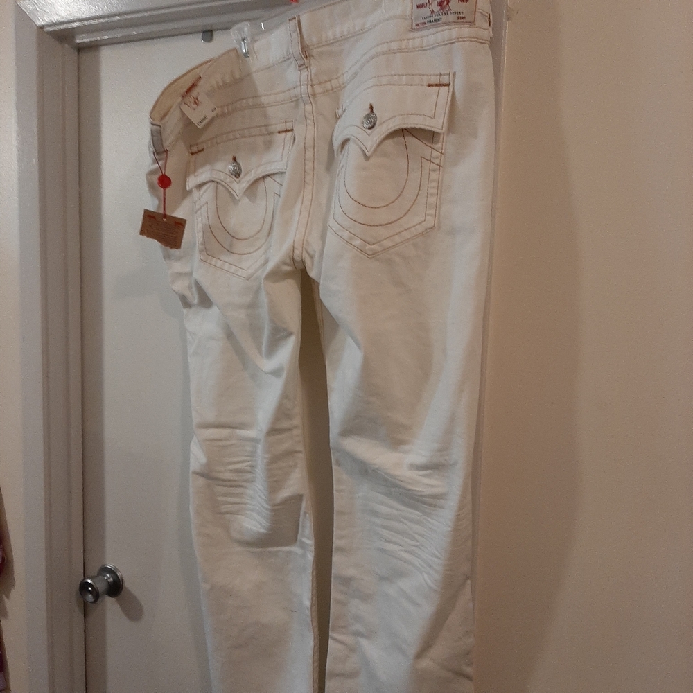 Man's clothing